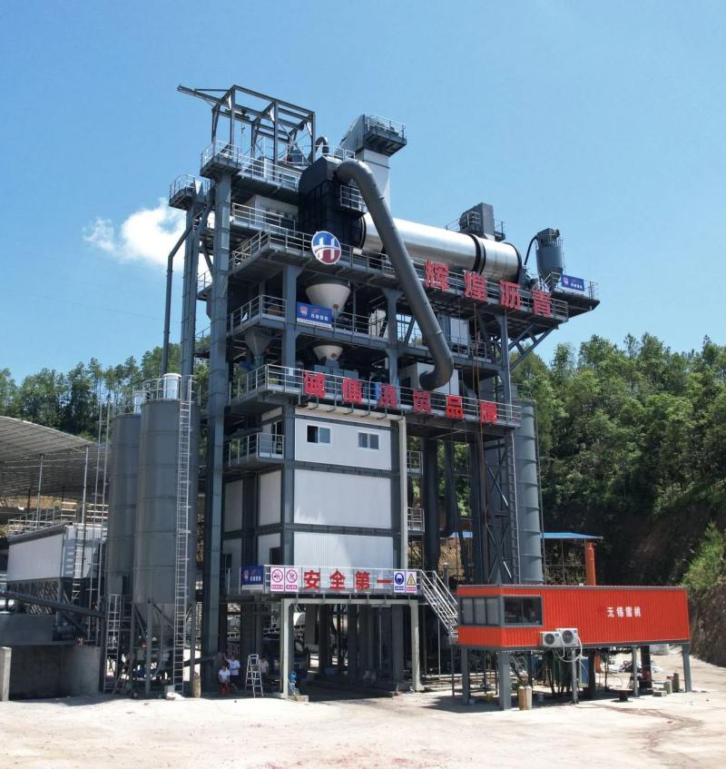 Wuxi Xuetao သည်ပိုမိုအောင်မြင်မှုရရှိရန် Ningdu Huichuang Asphalt Co. , Ltd. ကိုကူညီသည်။